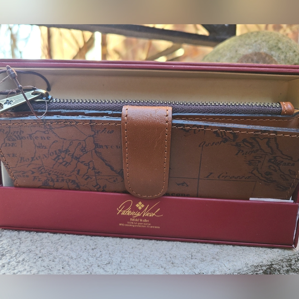 Patricia Nash Slim Bifold Wallet Rust Riot NWT
